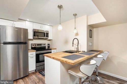 848 Riverside Ave, Trenton NJ 08618-5318 exterior