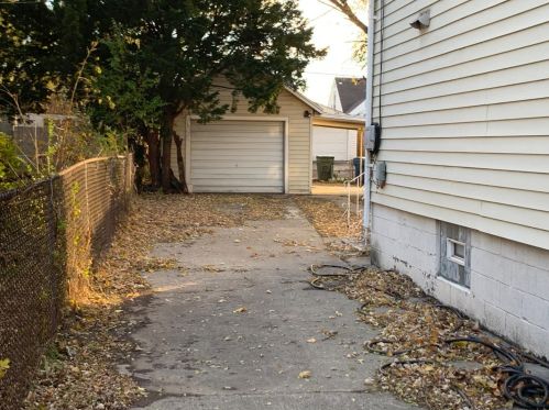 3032 163rd Pl, Hammond, IN 46323-1116