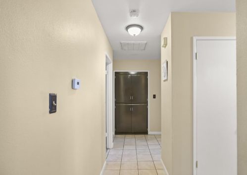 1445 Gary Ln, Modesto CA  95355-3125 exterior