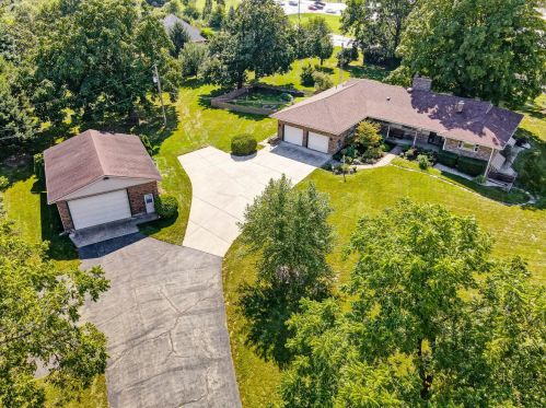 120 Tuttle Rd, Springfield, OH 45503-5234