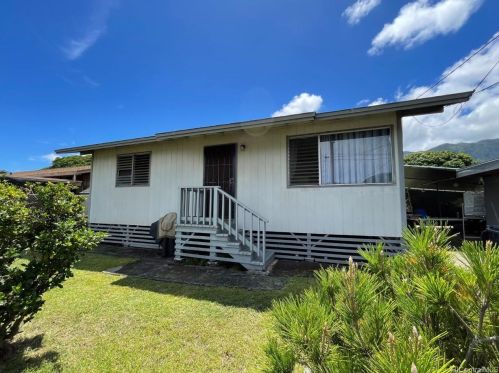 41-1438 Waikaloa St, Waimanalo, HI 96795