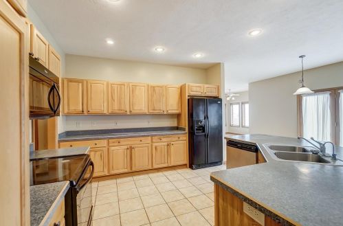 7115 Van Wagener Rd, London OH  43140-8425 exterior