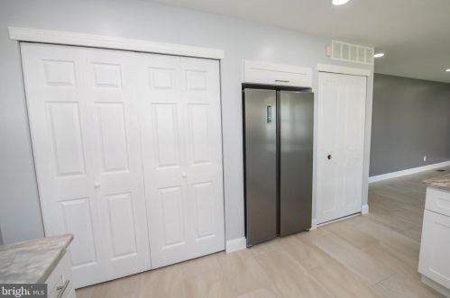 1865 Greymont St, Philadelphia PA  19116-3829 exterior