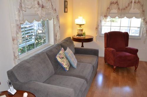 2928 Lk Margaret Dr, Orlando FL 32806-6529 exterior