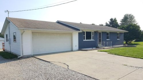 9557 Dearborn Rd, Dover, IN 47022-9797