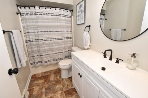 6609 Radburn Ln, Greendale WI  53129-2846 exterior