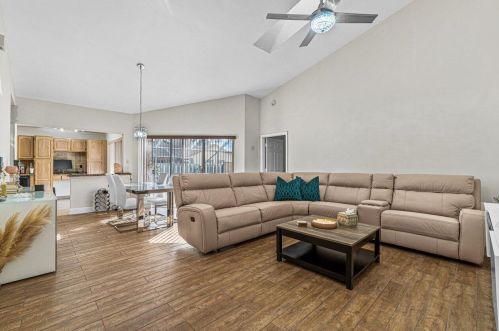 9371 Boca Gardens Cir, Boca Raton, FL 33496-3750