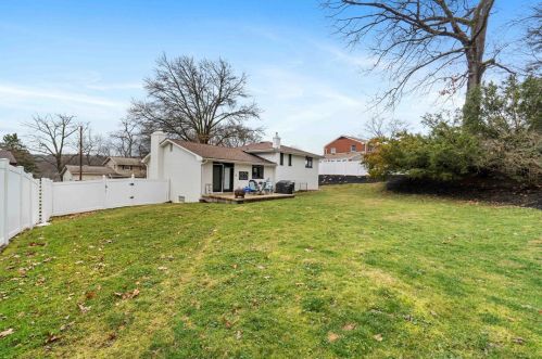 816 7th St, Oakmont PA  15139-1429 exterior