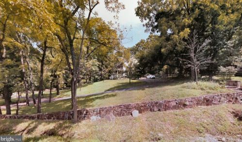 13786 Milltown Rd, Lovettsville VA  20180-3517 exterior