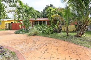 2701 Island Dr, Hollywood, FL 33023-4605