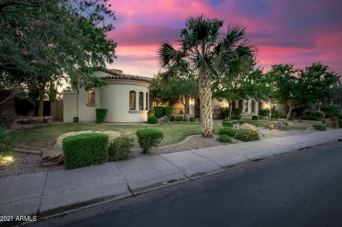 5962 Gold Leaf Dr, Chandler, AZ 85249-5836