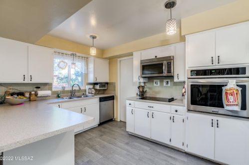 263 Abrego Dr, Green Valley AZ  85614-1504 exterior