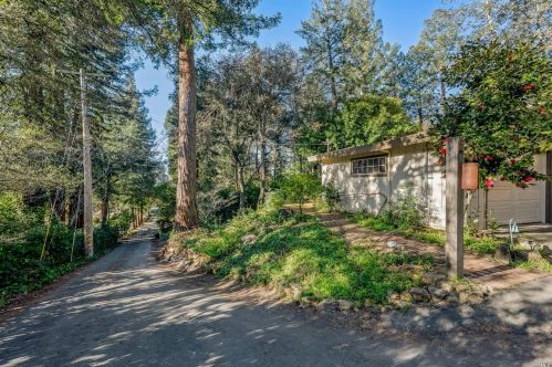 4585 Montecito Ave, Santa Rosa, CA 95404-1932