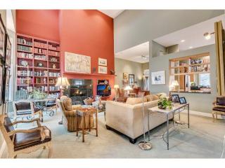 512 River St, Minneapolis, MN 55401-2542