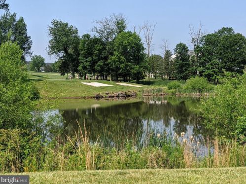 5936 Amber Ridge Rd, Haymarket VA  20169-2620 exterior