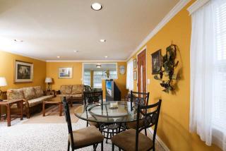 408 Palm Ave, Nokomis FL  34275-3933 exterior