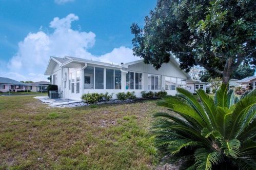 302 Fowling Ct, Ruskin, FL 33573-6658