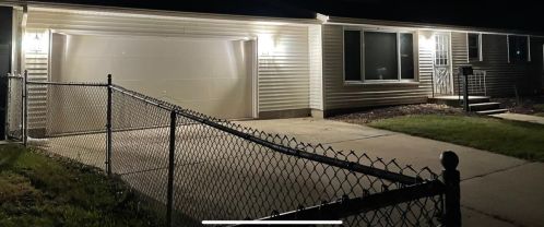 8734 17th Ave, Kenosha, WI 53143-6400