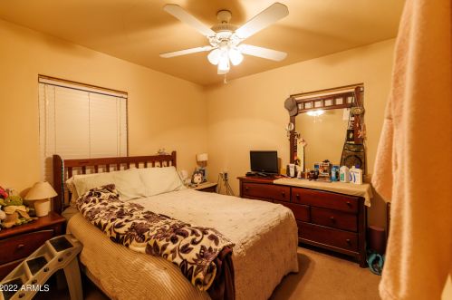 4136 12 St, Phoenix AZ 85086-9266 exterior