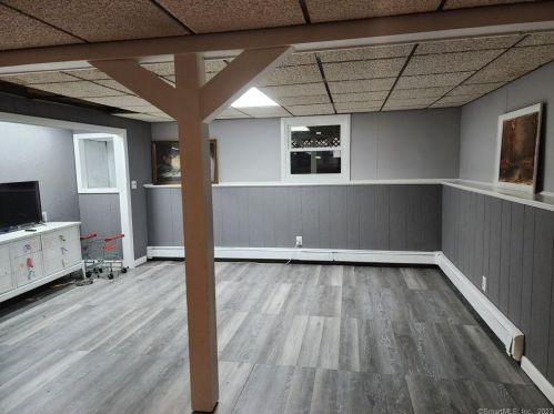 67 Old Windham Rd, South Windham CT  06266-1135 exterior