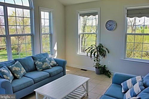 39068 Irish Corner Rd, Lovettsville VA  20180-2742 exterior