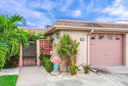 343 Boca Ciega Point Blvd, Saint Petersburg, FL 33708-2735