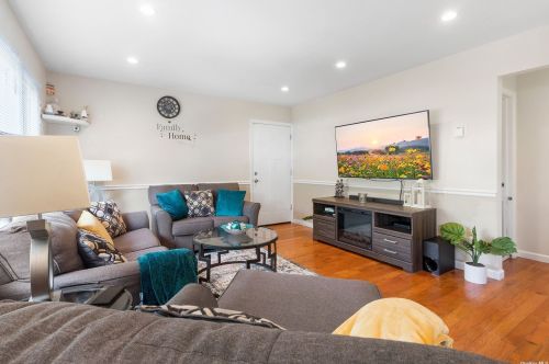 8 Newton Pl, Roosevelt NY  11575-2226 exterior