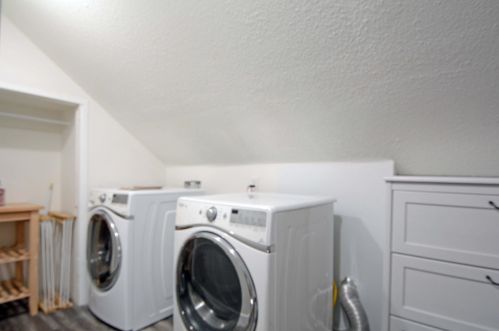 4000 Dupont Ave, Minneapolis MN  55412-1613 exterior