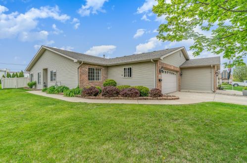 9614 134th Pl, Cedar Lake, IN 46303-8427