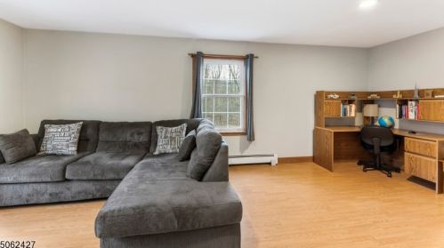 22 Glenbrook Dr, Fredon NJ  07860-6595 exterior