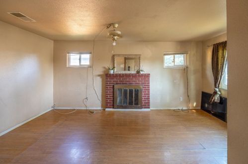 9 Ashley Ave, Woodland CA  95695-2509 exterior