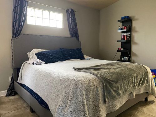 1011 Orange Ave, Tavares FL  32778-2339 exterior