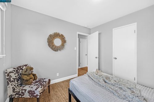 1831 Oakmead Dr, Concord CA 94520-3006 exterior