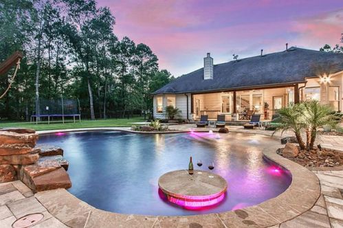 11927 Border Oak Dr, Magnolia, TX 77354-6103