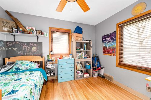 1317 Lincoln Park Dr, Duluth MN  55806-1130 exterior