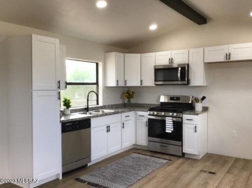 5978 Stewart Blvd, Tucson, AZ 85706-4356