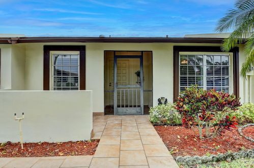 15868 Laurel Oak Cir, Delray Beach, FL 33484-5535