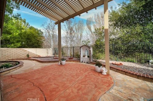 1562 Green Creek Trl, Beaumont CA  92223-7364 exterior