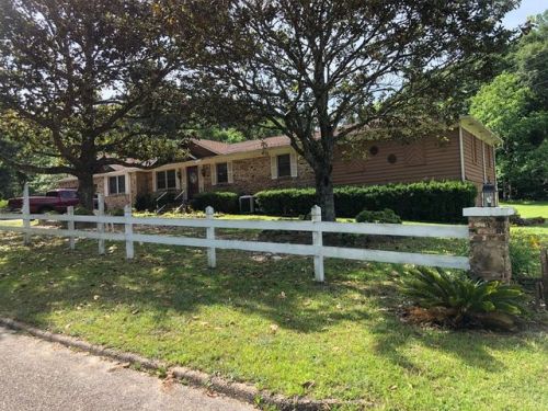 105 Wyatt Ave, Opp, AL 36467-3523
