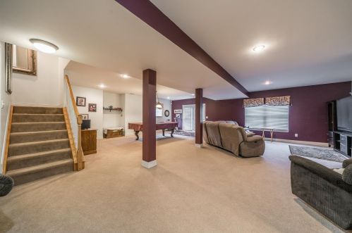 9663 Manassas Dr, Florence KY  41042-8318 exterior