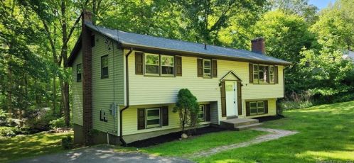 54 Mill Stream Rd, Amston, CT 06231-1420