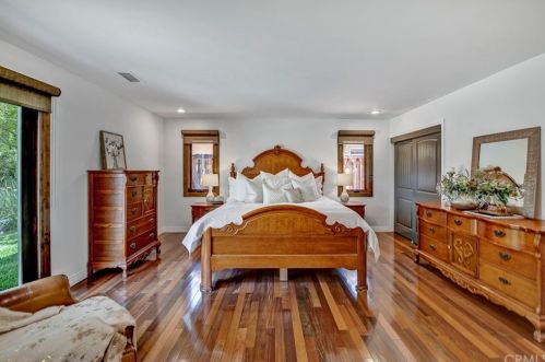 9851 Oakwood Cir, Orange CA  92861-1221 exterior