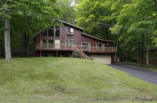 1905 Tulip Ln, Wausau, WI 54401-6508