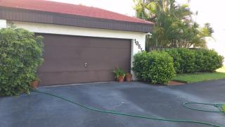 19510 Lake Dr, Hialeah, FL 33015-2218