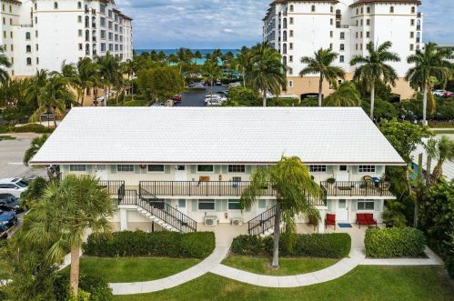 100 Bravado Ln, West Palm Beach, FL 33404-6264