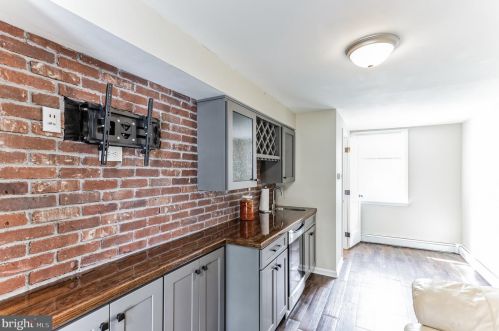 501 Delaware Ave, Lansdale PA 19446-3419 exterior