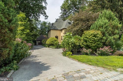 106 Haverford Rd, Ardmore, PA 19003-1023