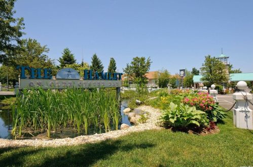 170 Carriage Ln, Hicksville NY  11803-1528 exterior