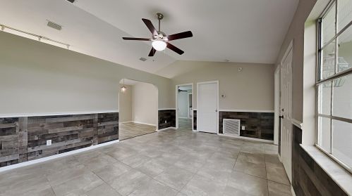 9084 101st Ct, Vero Beach, FL 32967-3039