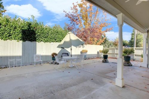 125 Scotia Pne Cir, Grass Valley CA  95945-5418 exterior